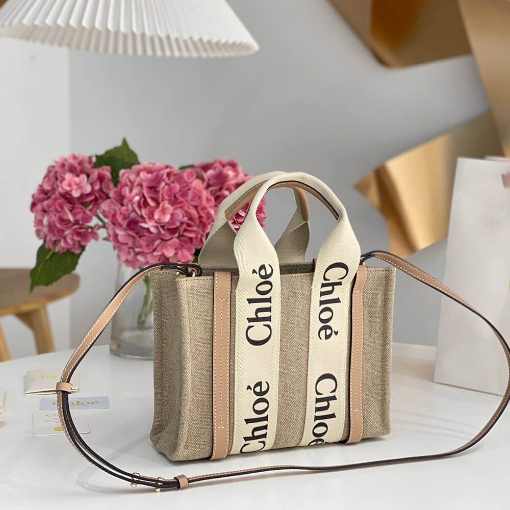Chloe Small Woody tote bag in linen