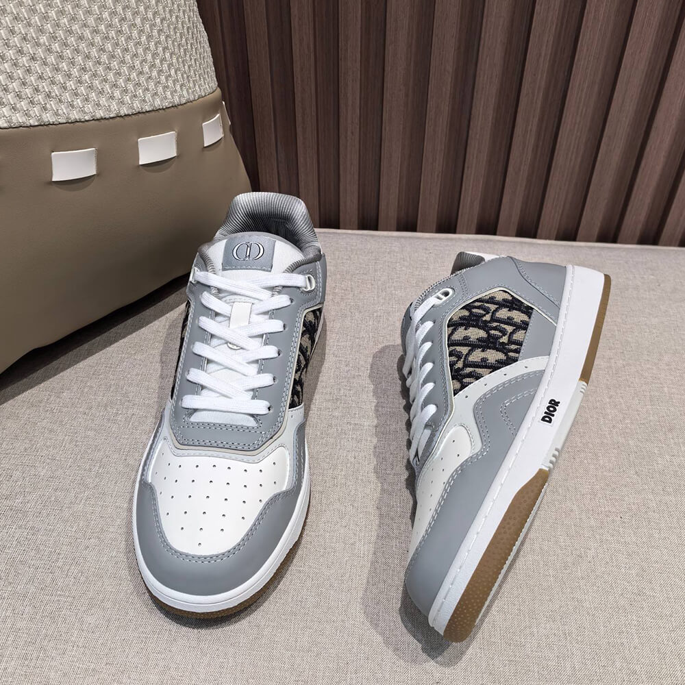 B27 LOW-TOP SNEAKER