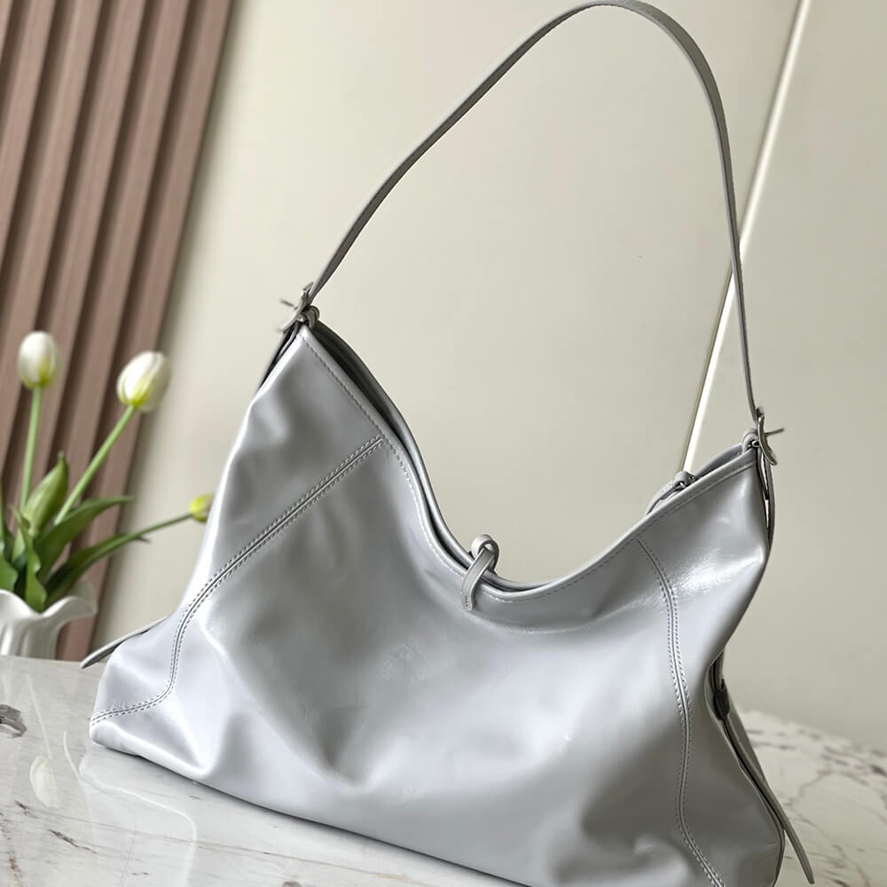 LV  CarryAll Vibe MM Bag