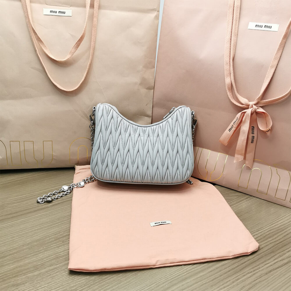 M1um1u  Matelasse nappa leather shoulder bag