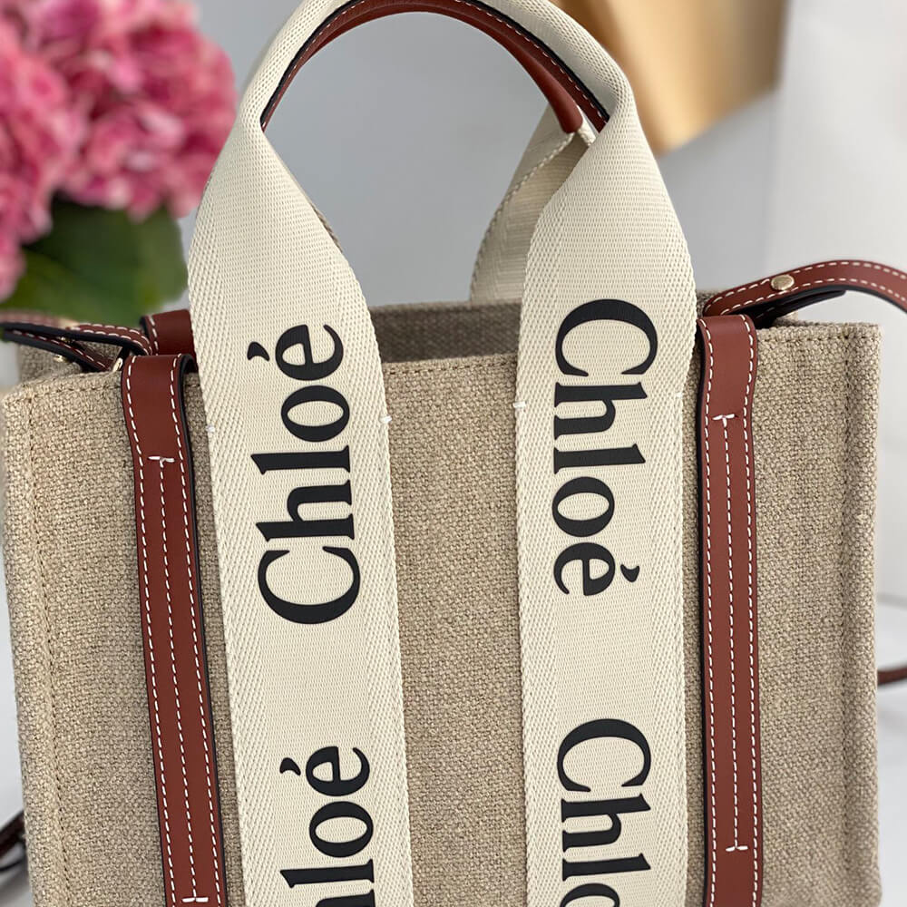 Chloe Small Woody tote bag in linen