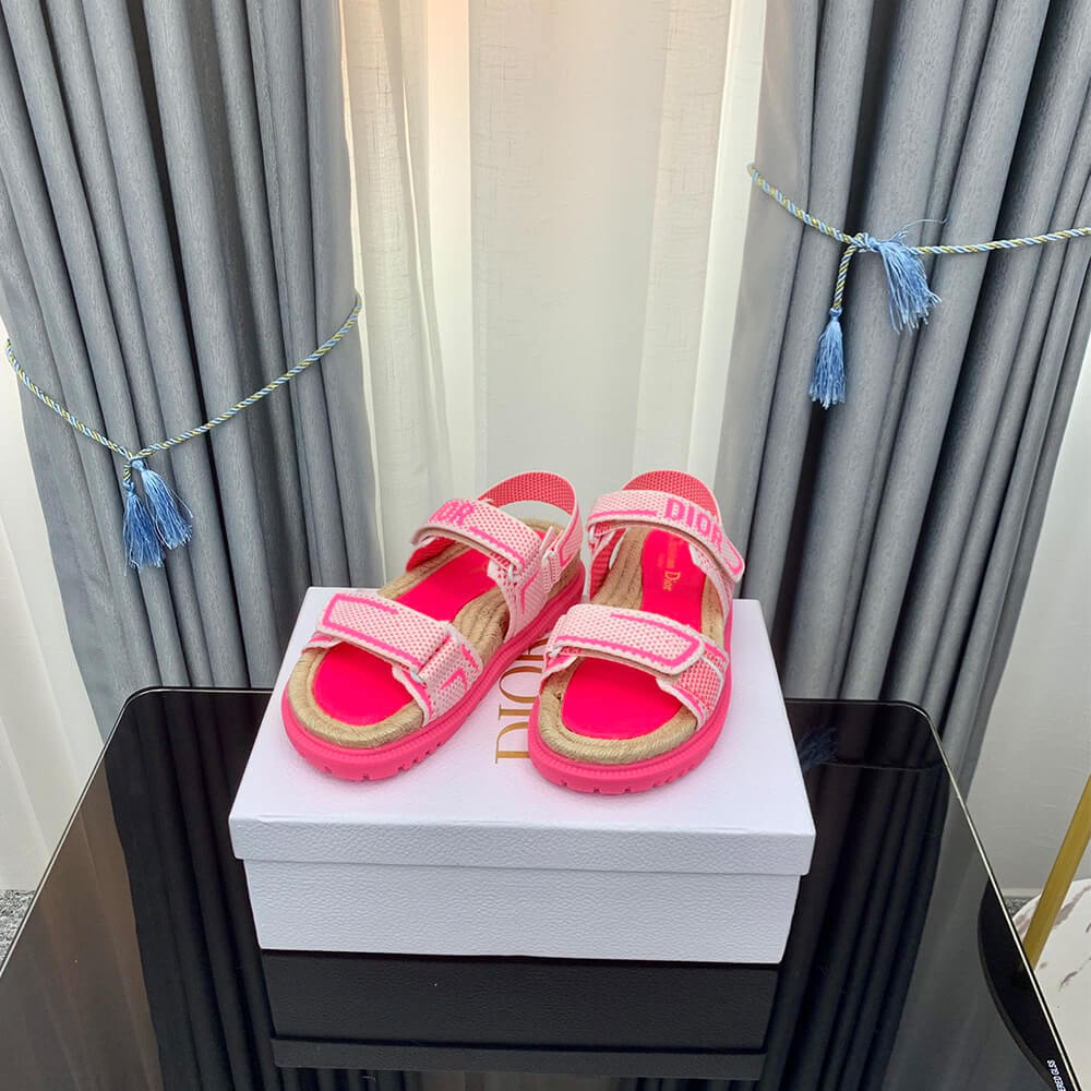 D10rACT SANDAL