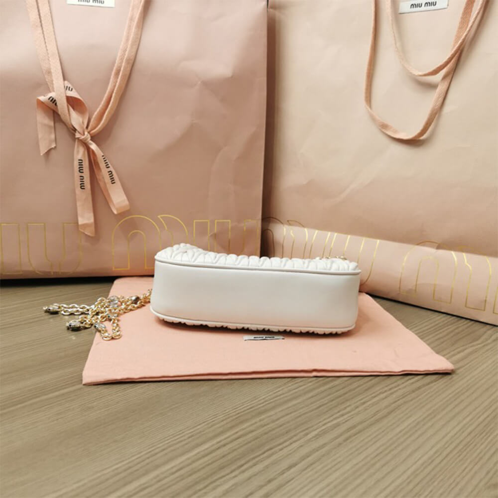 M1um1u  Matelasse nappa leather shoulder bag