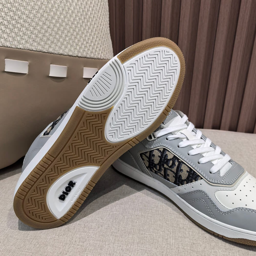 B27 LOW-TOP SNEAKER