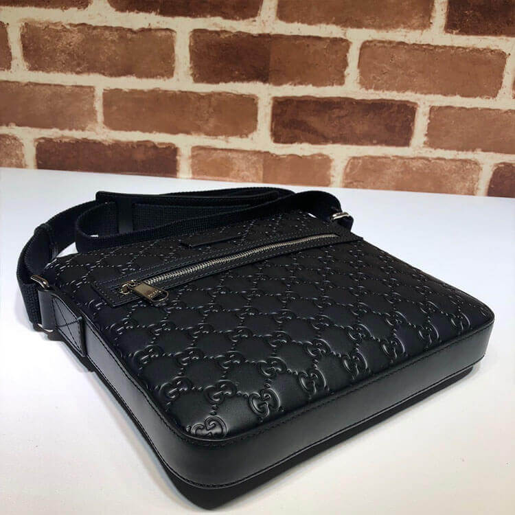 Gvc*1 Signature Messenger