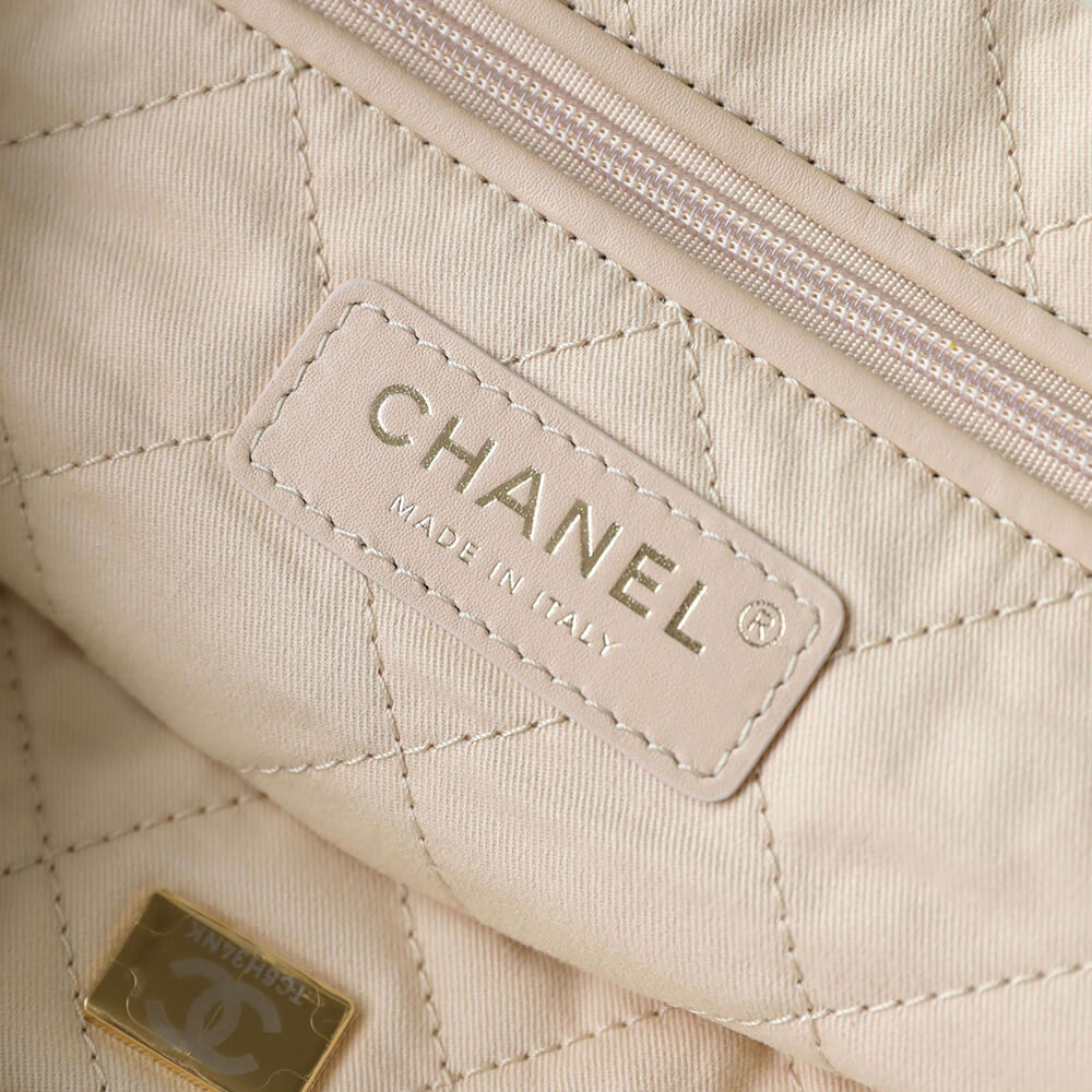 Ch**el 22 Small Handbag