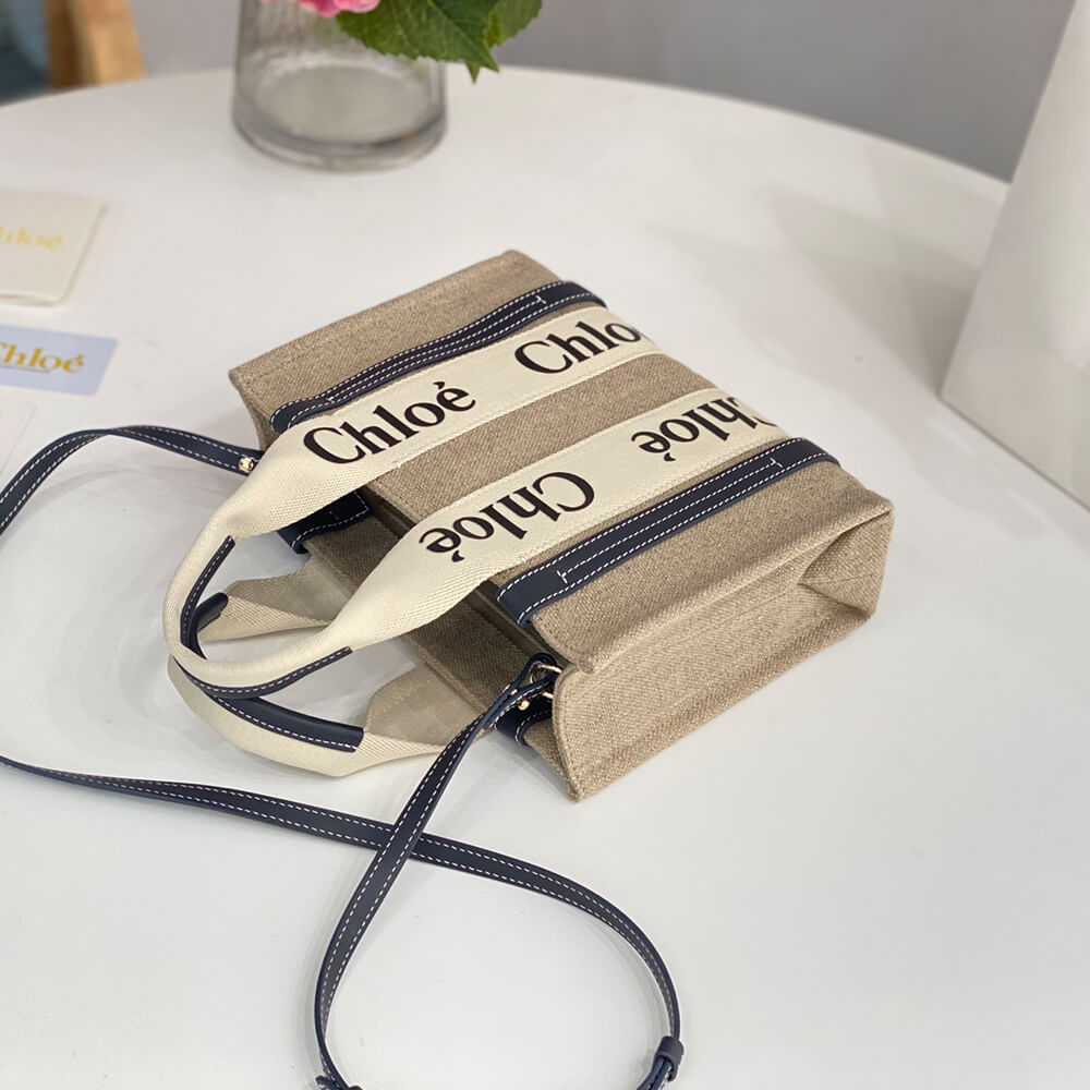 Chloe Small Woody tote bag in linen