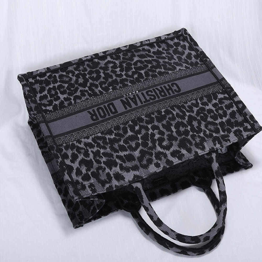 LARGE D10r BOOK TOTE