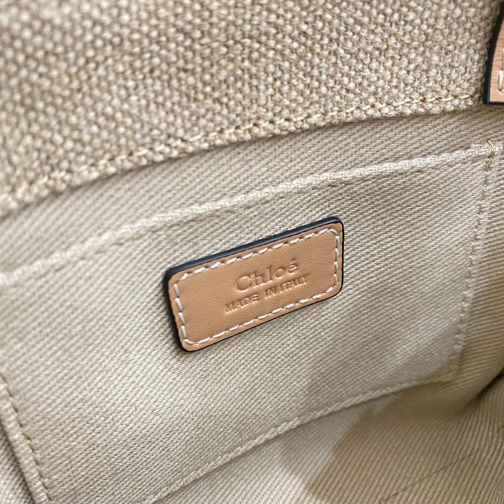 Chloe   Mini Woody tote bag in linen