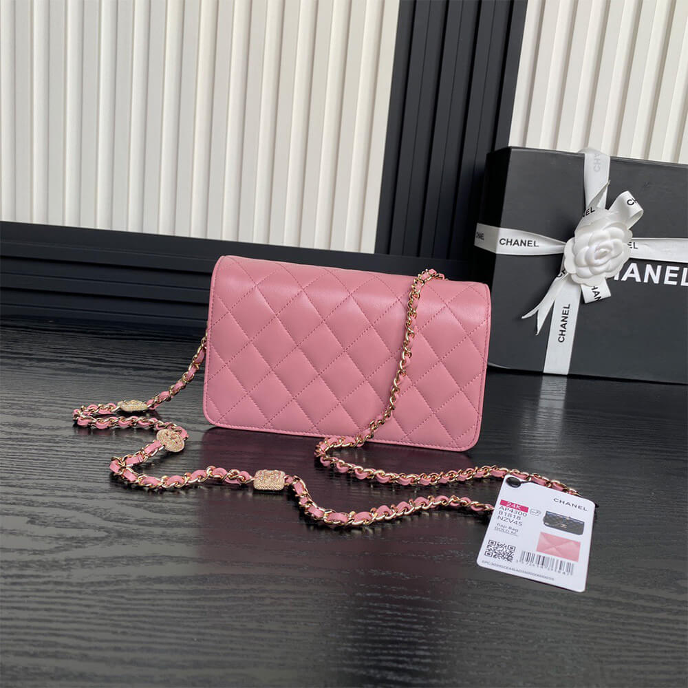 Ch**el Clutch With Chain(HIGH-END GRADE)
