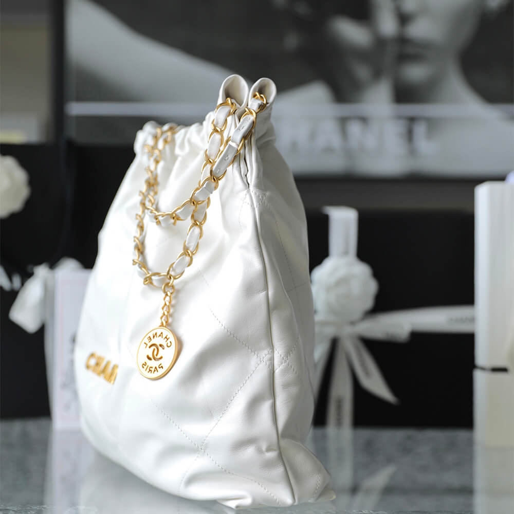 Ch**el 22 HANDBAG(high-end grade)