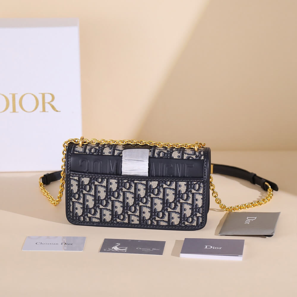 D10r 30 Montaigne East-West Bag with Chain