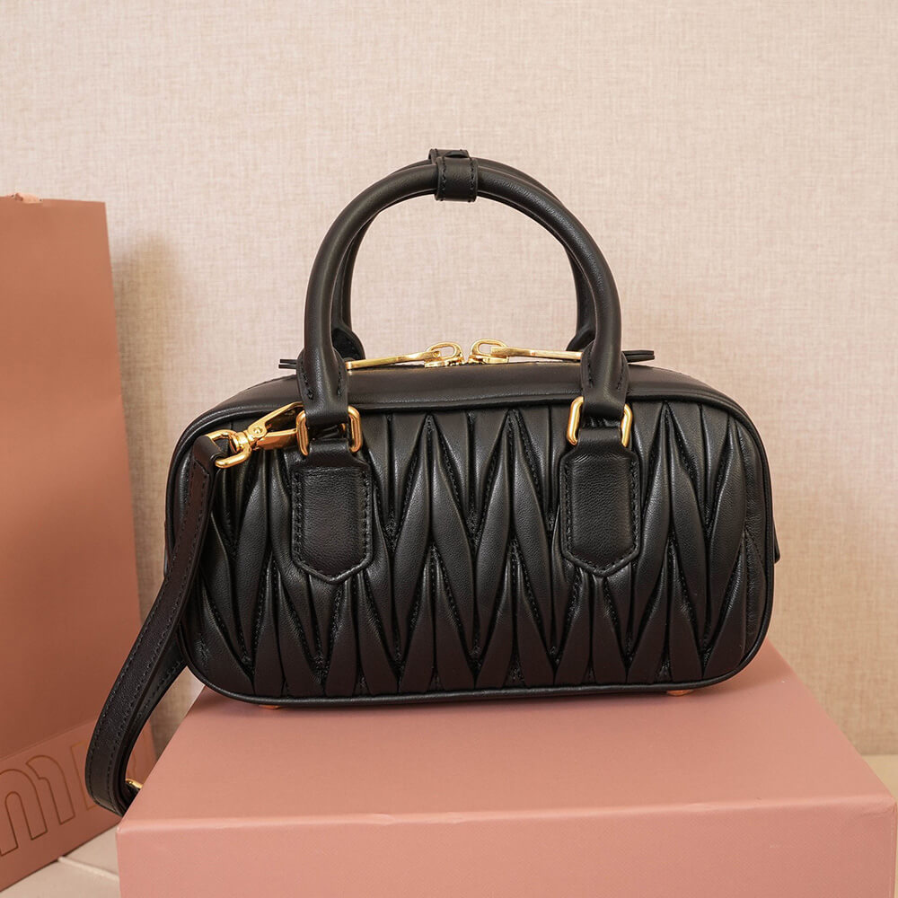M1um1u Large Arcadie matelasse nappa Bag(HIGH-END GRADE)