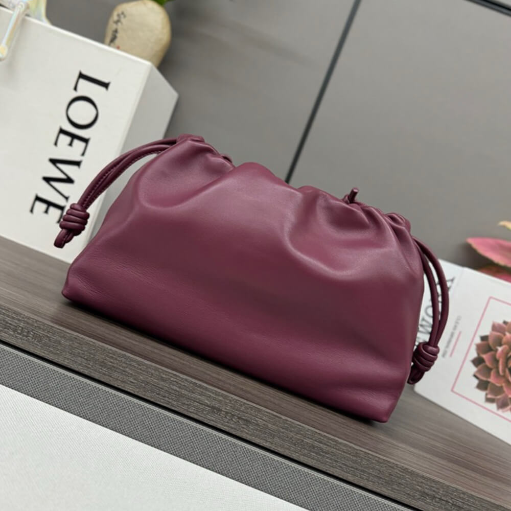L0ew* Medium Flamenco purse in mellow nappa lambskin