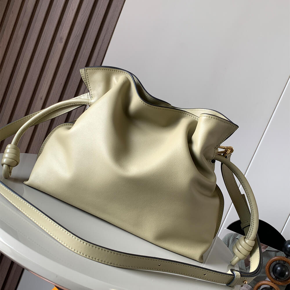 L0ew* Medium Flamenco clutch in nappa calfskin(HIGH-END GRADE)