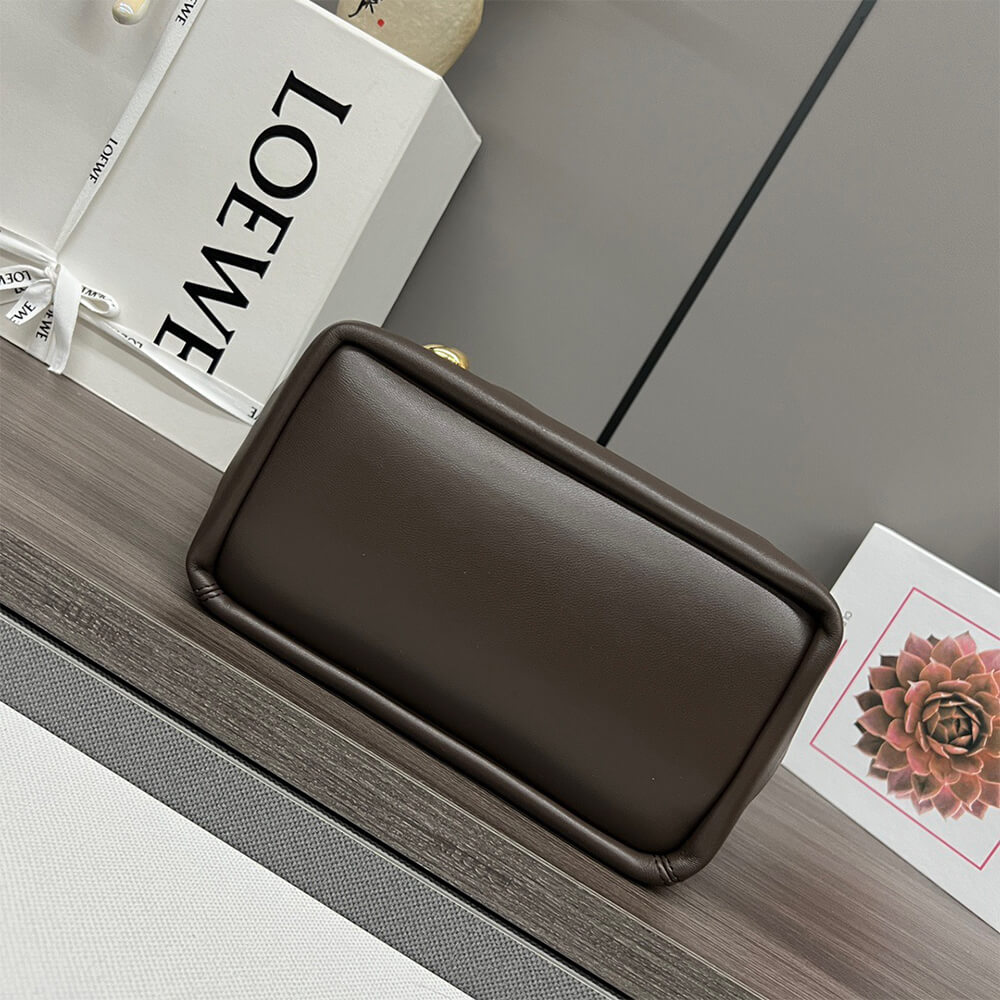 L0ew* Small Squeeze bag in nappa lambskin