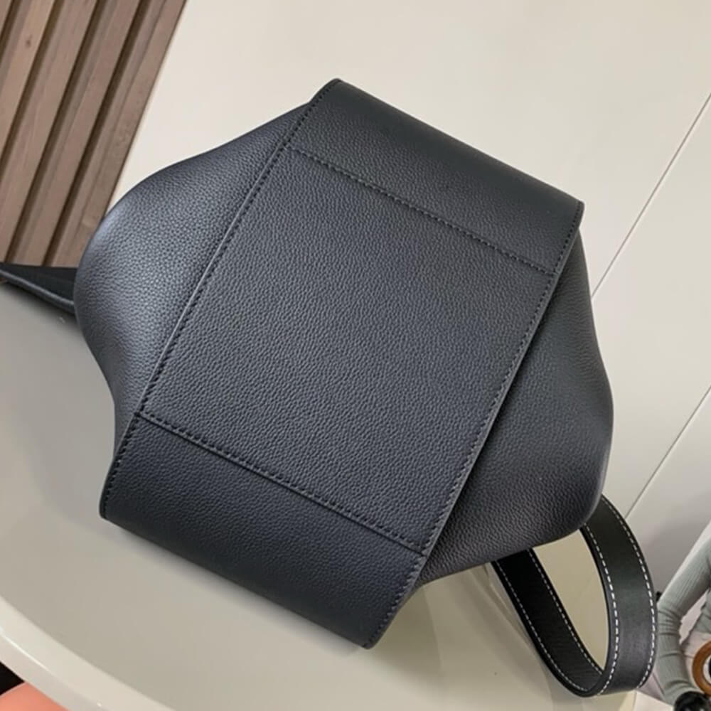 L0ew* Small Hammock bag in soft grained calfskin