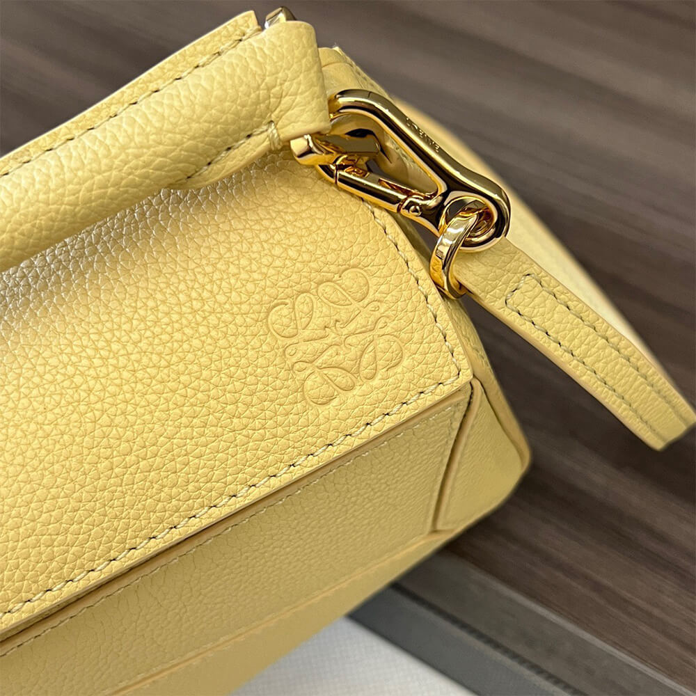 L0ew* Mini Puzzle bag