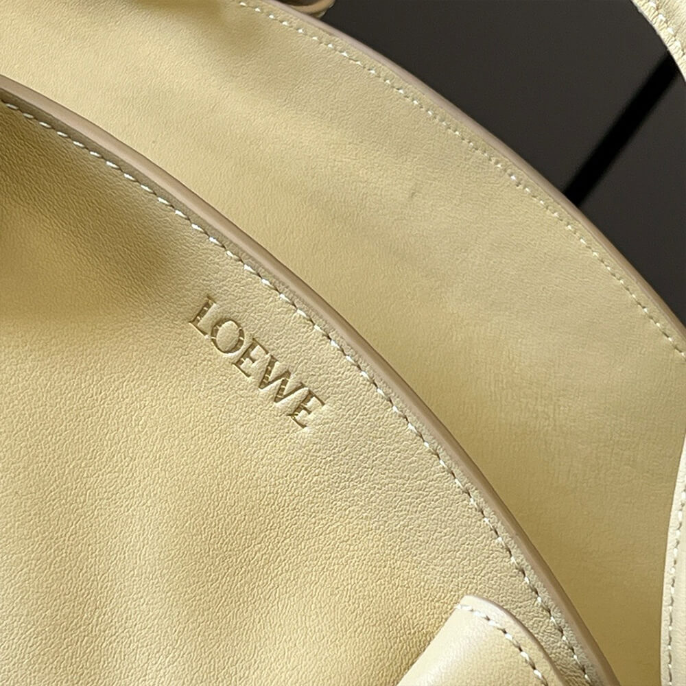 L0ew* Small Paseo bag in shiny nappa calfskin(high-end grade)