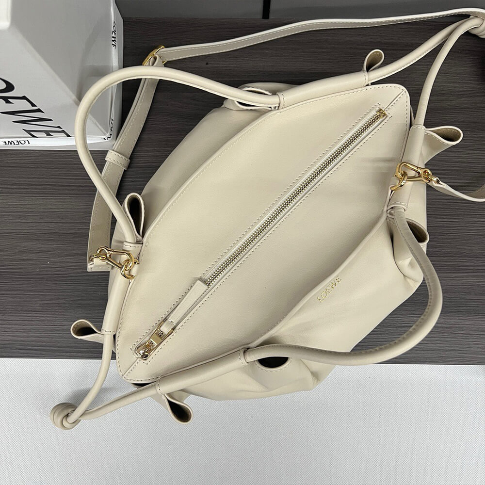 L0ew* Small Paseo bag in shiny nappa calfskin(high-end grade)