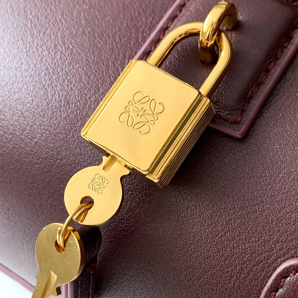 L0ew* Amazona 23 Cropped bag in nappa calfskin(HIGH-END GRADE)