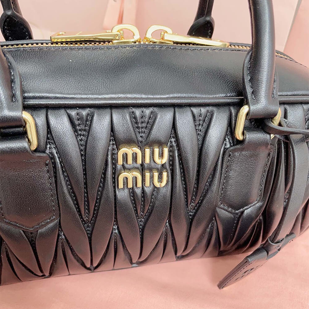 M1um1u Large Arcadie matelasse nappa Bag(HIGH-END GRADE)