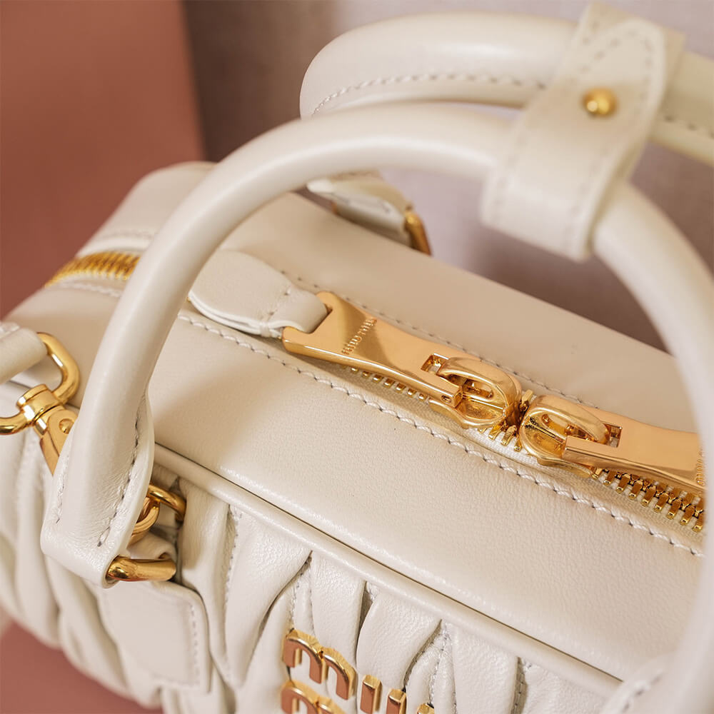 M1um1u Large Arcadie matelasse nappa Bag(HIGH-END GRADE)