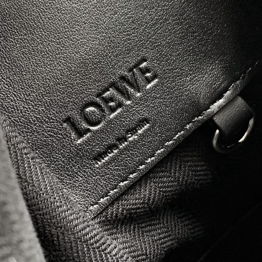 L0ew* Small Hammock bag in soft grained calfskin