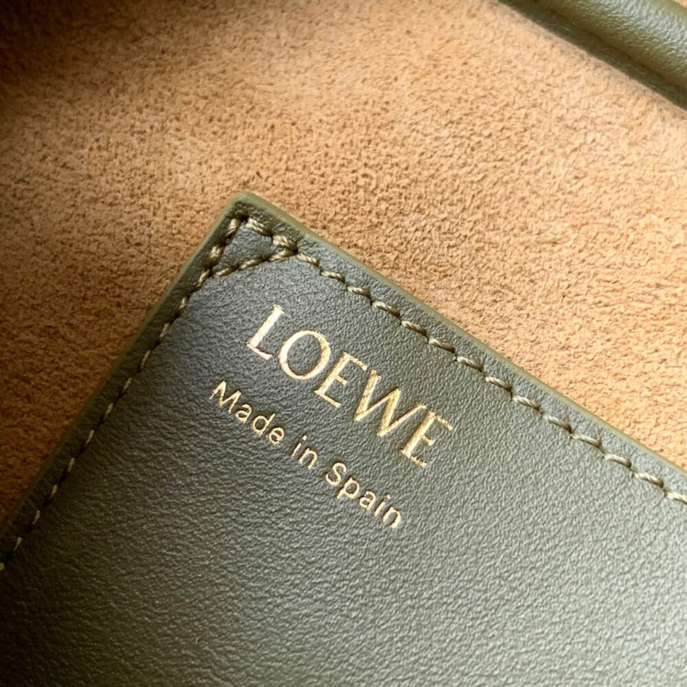 L0ew* Amazona 23 Cropped bag in nappa calfskin(HIGH-END GRADE)