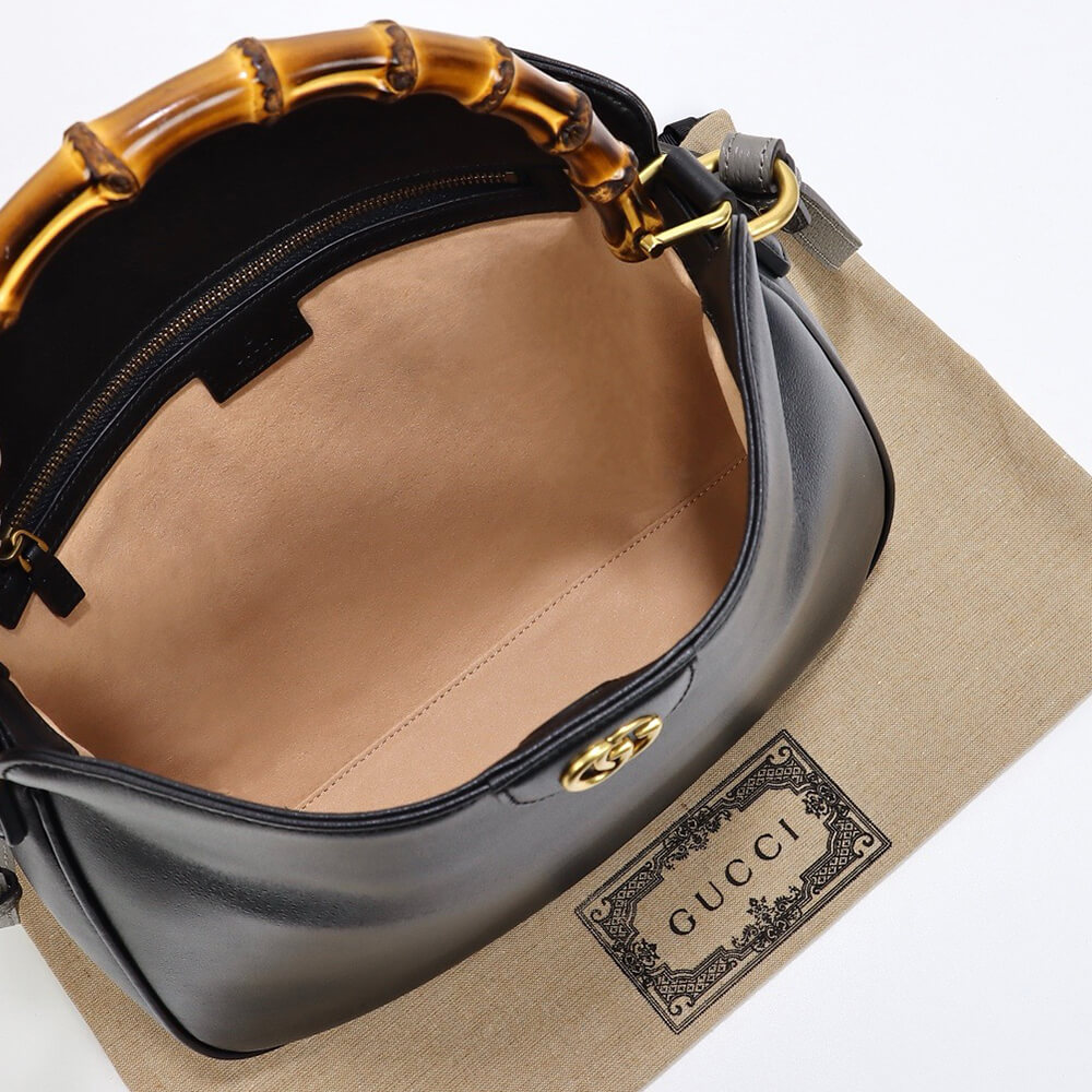 Gvc*1 DIANA MEDIUM SHOULDER BAG