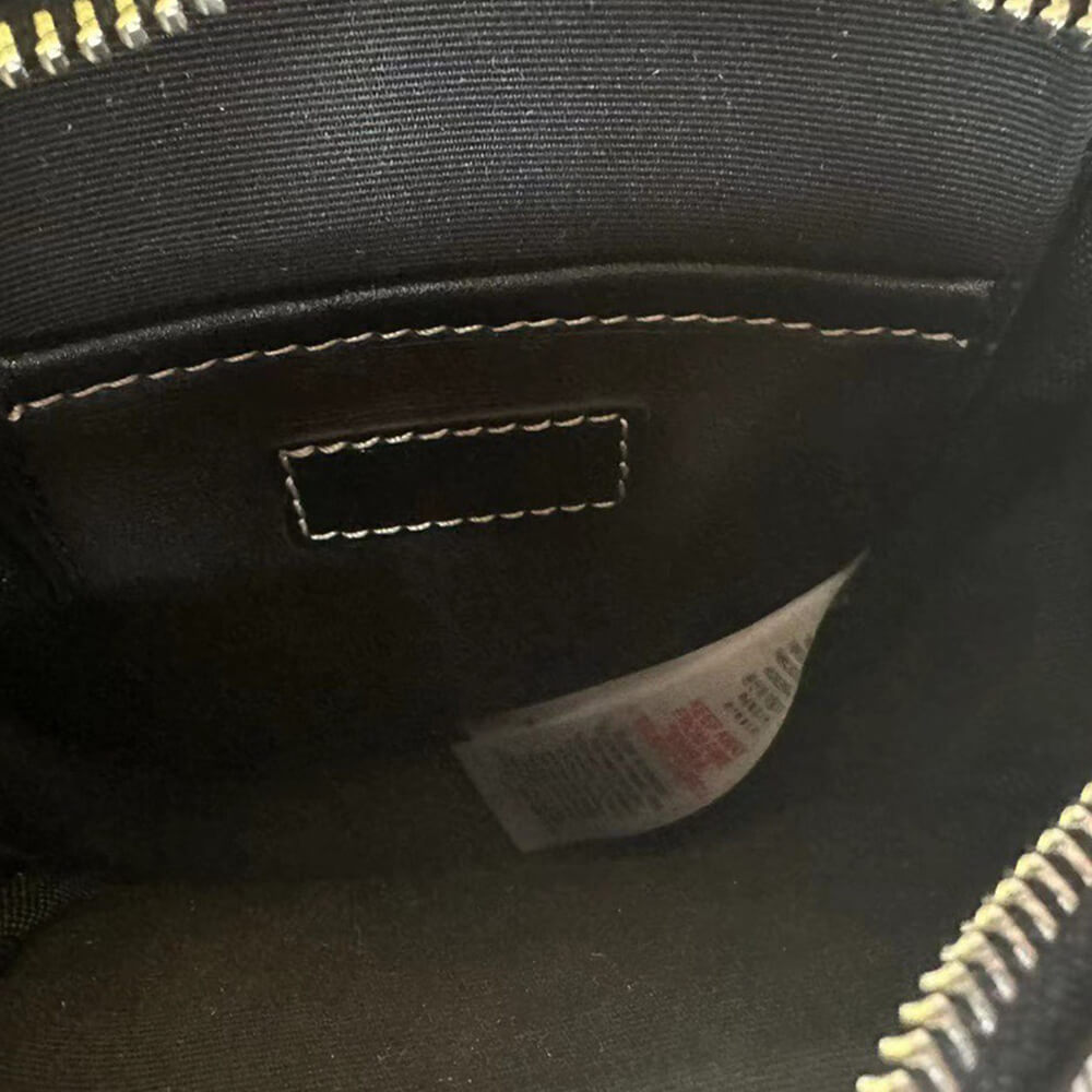 Bv*b*rry Vertical Paddy Bag