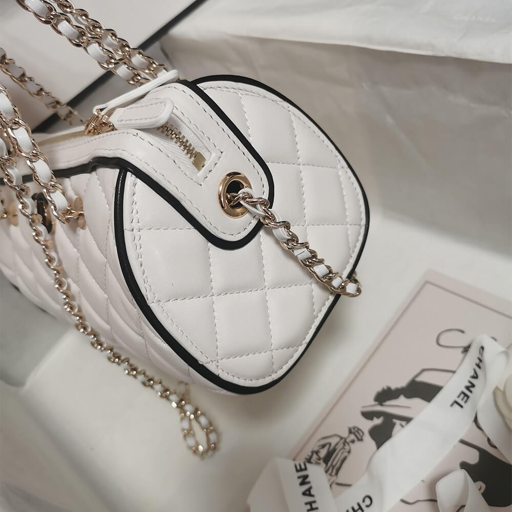 Ch**el Clutch with Chain(HIGH-END GRADE)