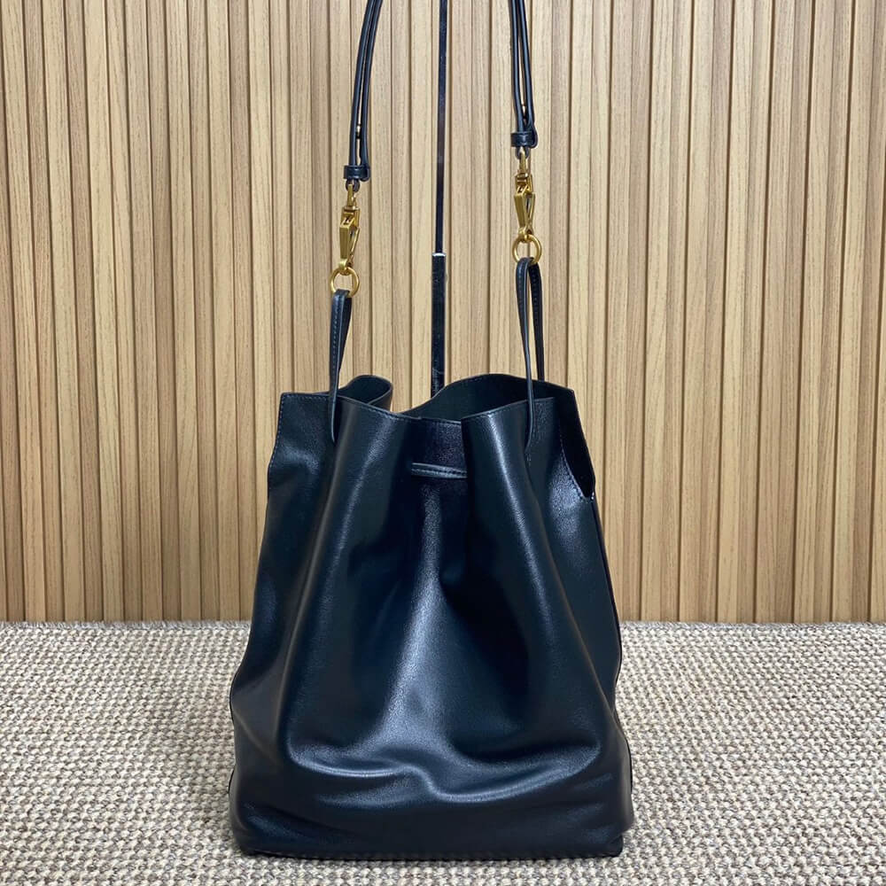 Y51 PARIS VII pochon in lambskin