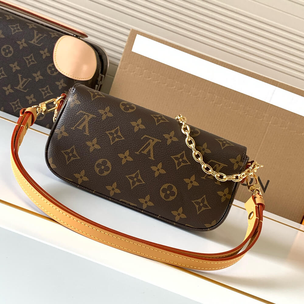LV Wallet On Chain Ivy
