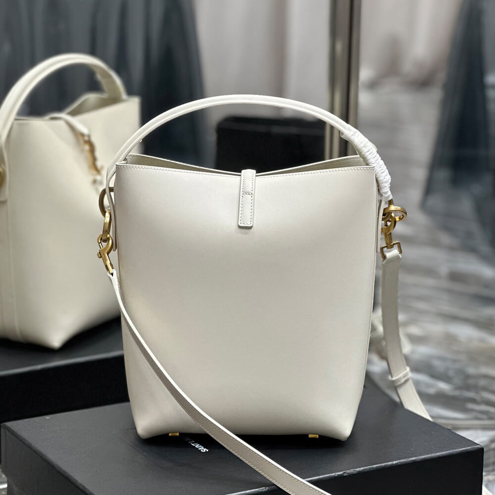 Y51 LE 37 IN SHINY LEATHER