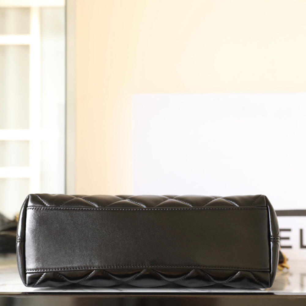 Ch**el HOBO BAG(HIGH-END GRADE)