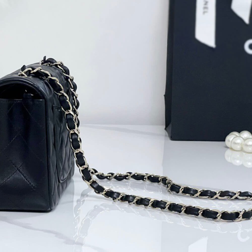 Ch**el MINI FLAP BAG(HIGH-END GRADE)