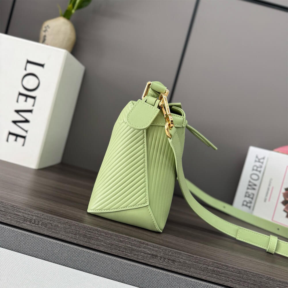 L0ew* Small Puzzle bag in calfskin(HIGH-END GRADE)