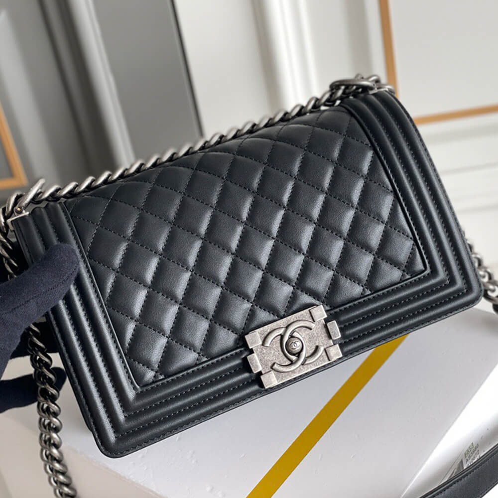 BOY Ch**el Handbag(HIGH-END GRADE)