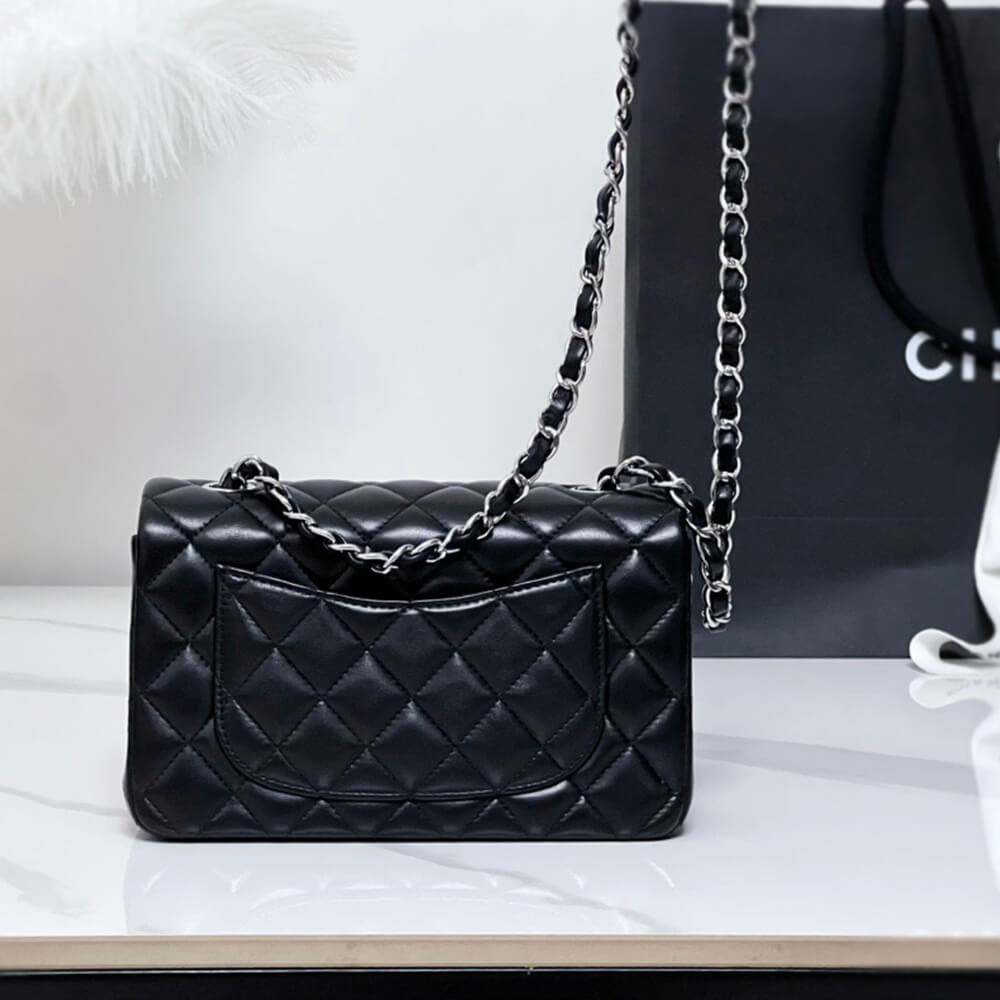 Ch**el MINI FLAP BAG(HIGH-END GRADE)