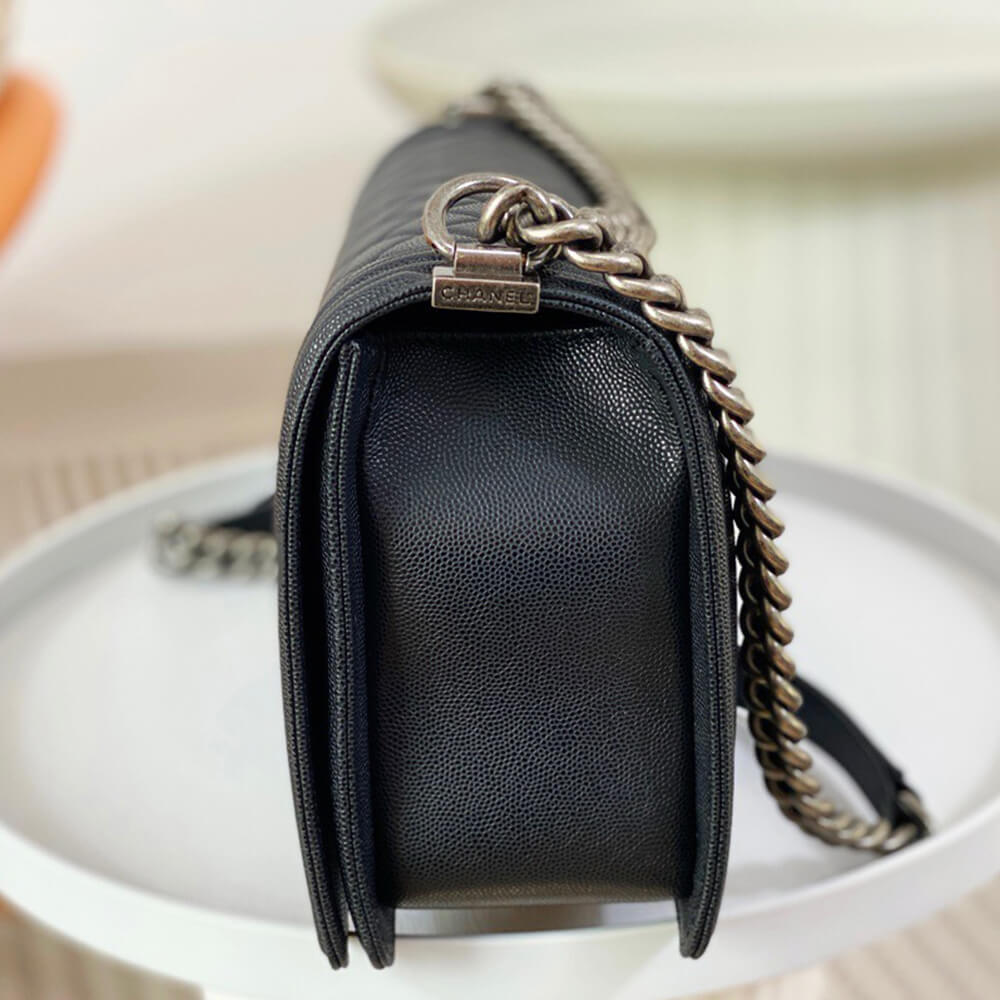 LARGE BOY Ch**el HANDBAG(HIGH-END GRADE)