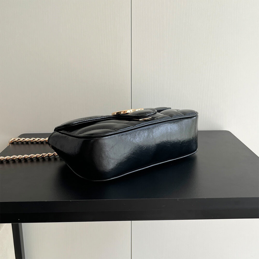 Gvc*1 GG Marmont small shoulder bag