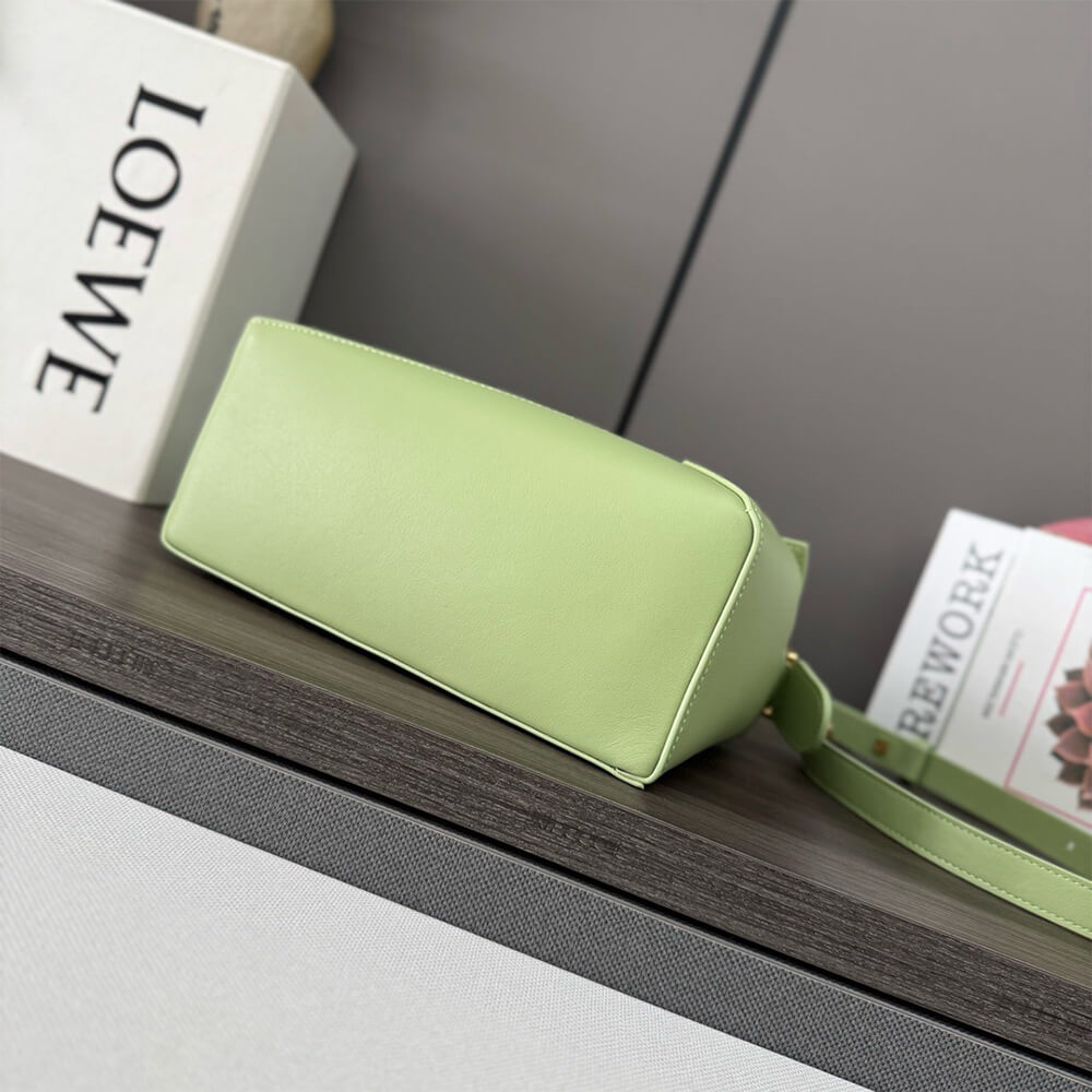 L0ew* Small Puzzle bag in calfskin(HIGH-END GRADE)