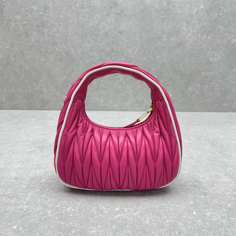 M1um1u Wander matelassé nappa leather bag(HIGH-END GRADE)