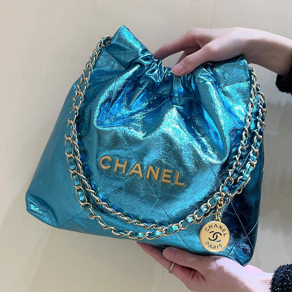 Ch**el 22 SMALL HANDBAG(high-end grade)