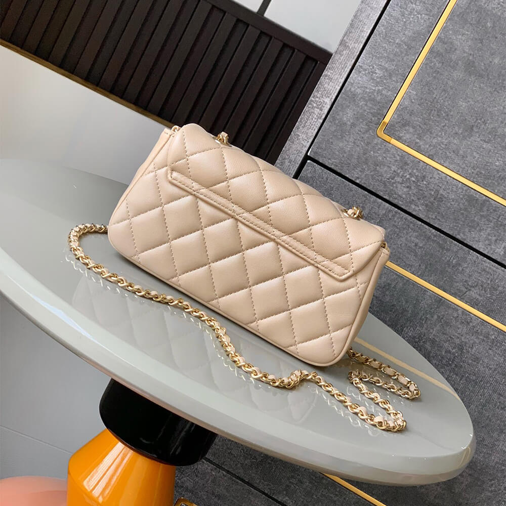 Ch**el FLAP PHONE HOLDER WITH CHAIN(HIGH-END GRADE)