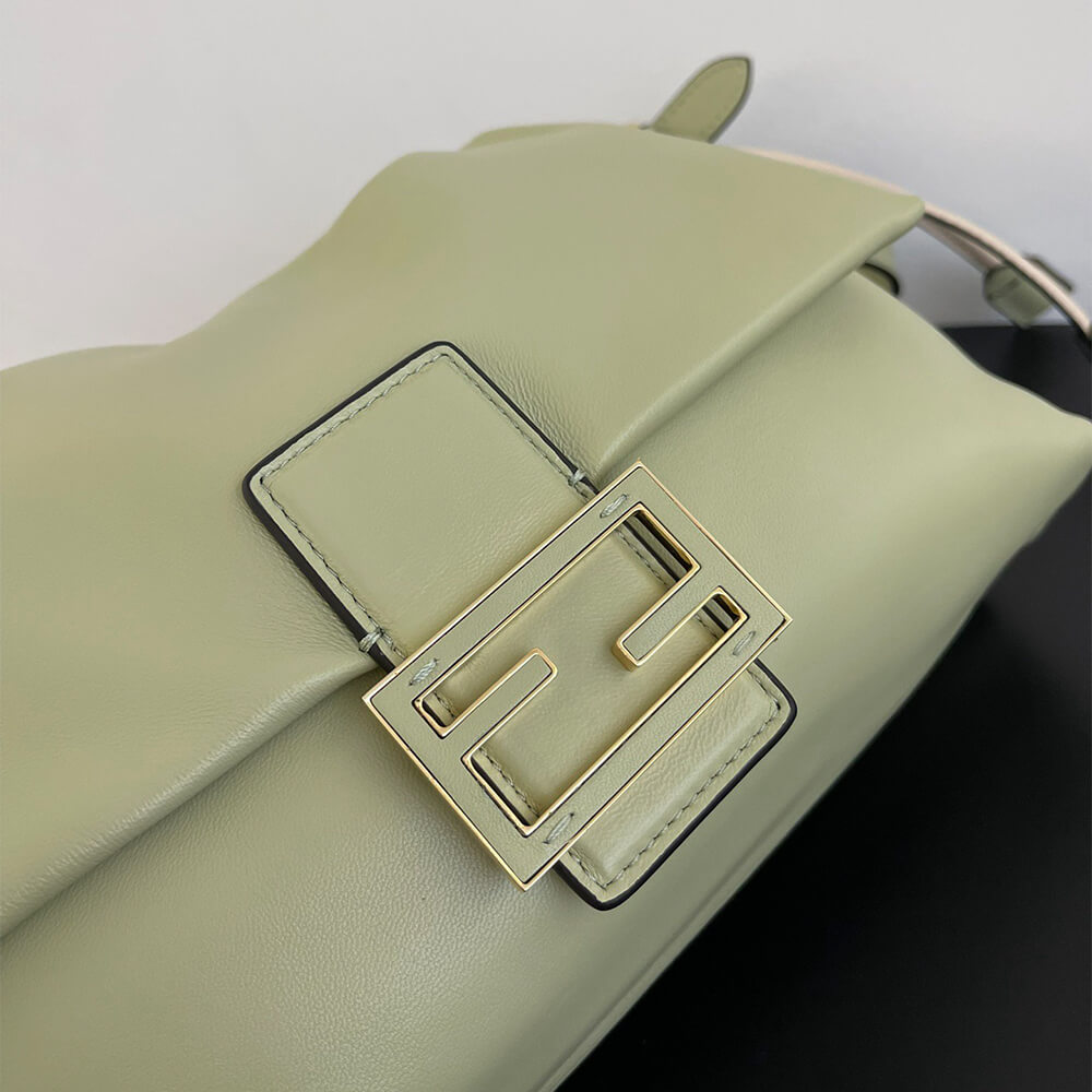 F**di Mamma Baguette Medium(high-end grade)