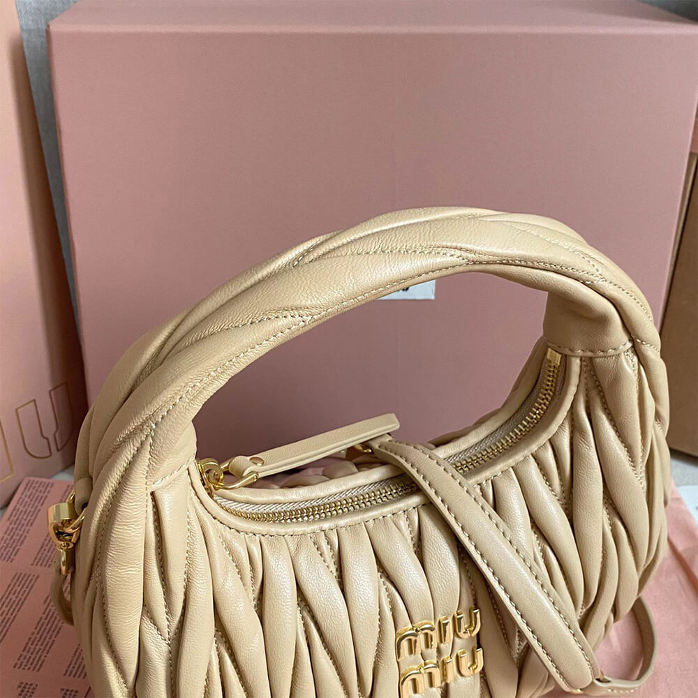 Small Wander matelasse nappa leather hobo bag(HIGH-END GRADE)