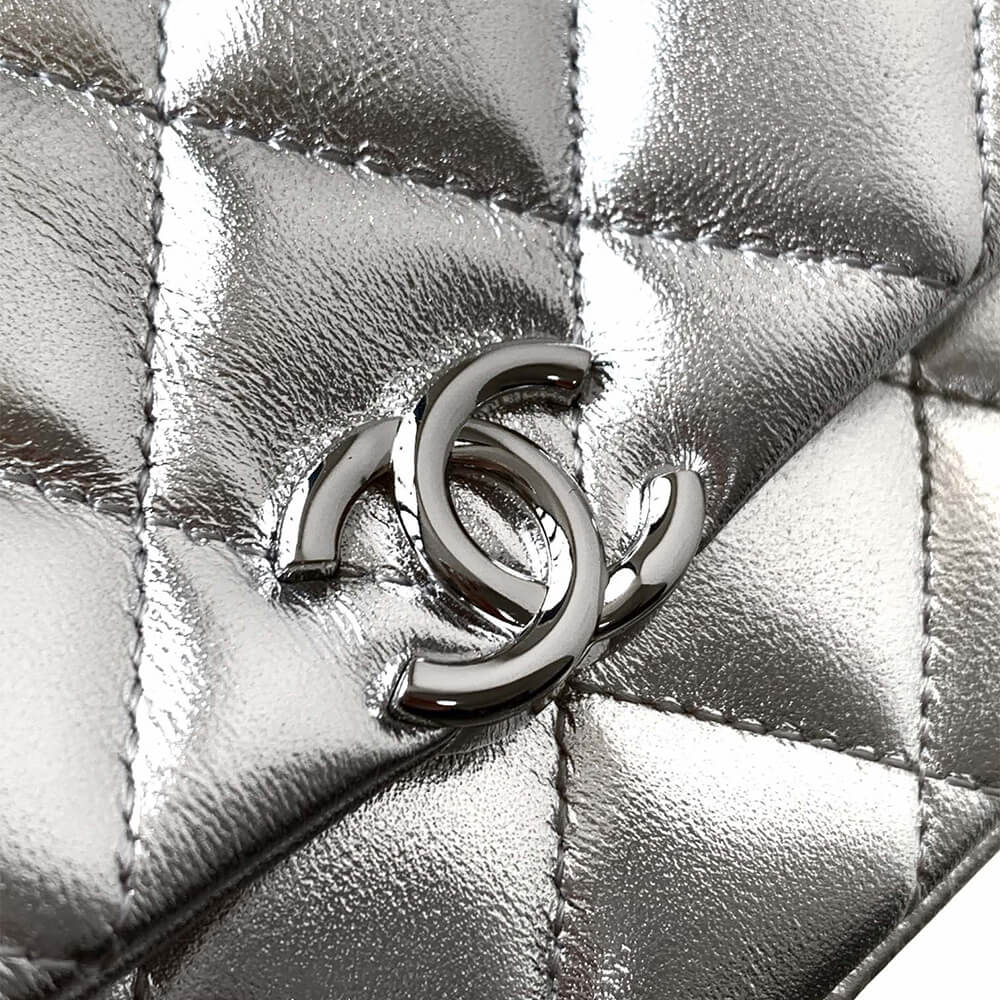 Ch**el Clutch with Chain(HIGH-END GRADE)