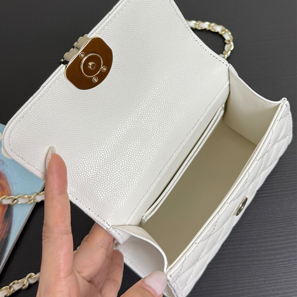 Ch**el Clutch With Chain(HIGH-END GRADE)
